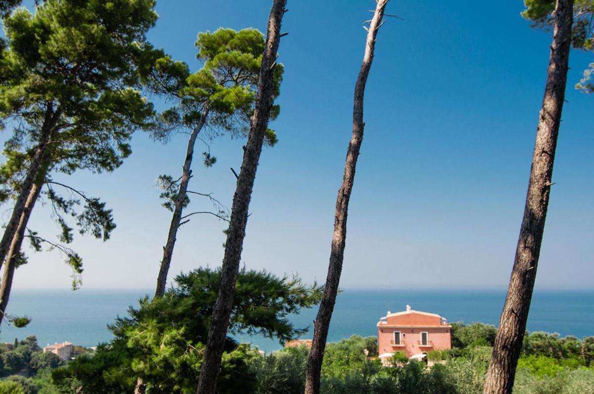 I Frangiventi Bed & Breakfast Rodi Garganico Exterior photo